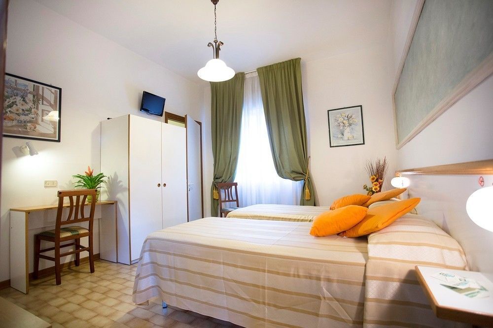 Hotel Vignola Assisi Eksteriør billede