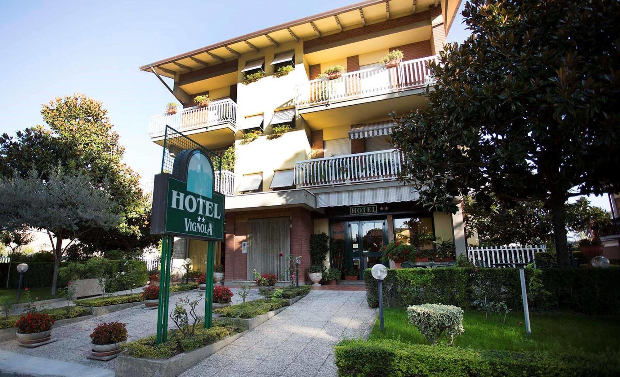 Hotel Vignola Assisi Eksteriør billede