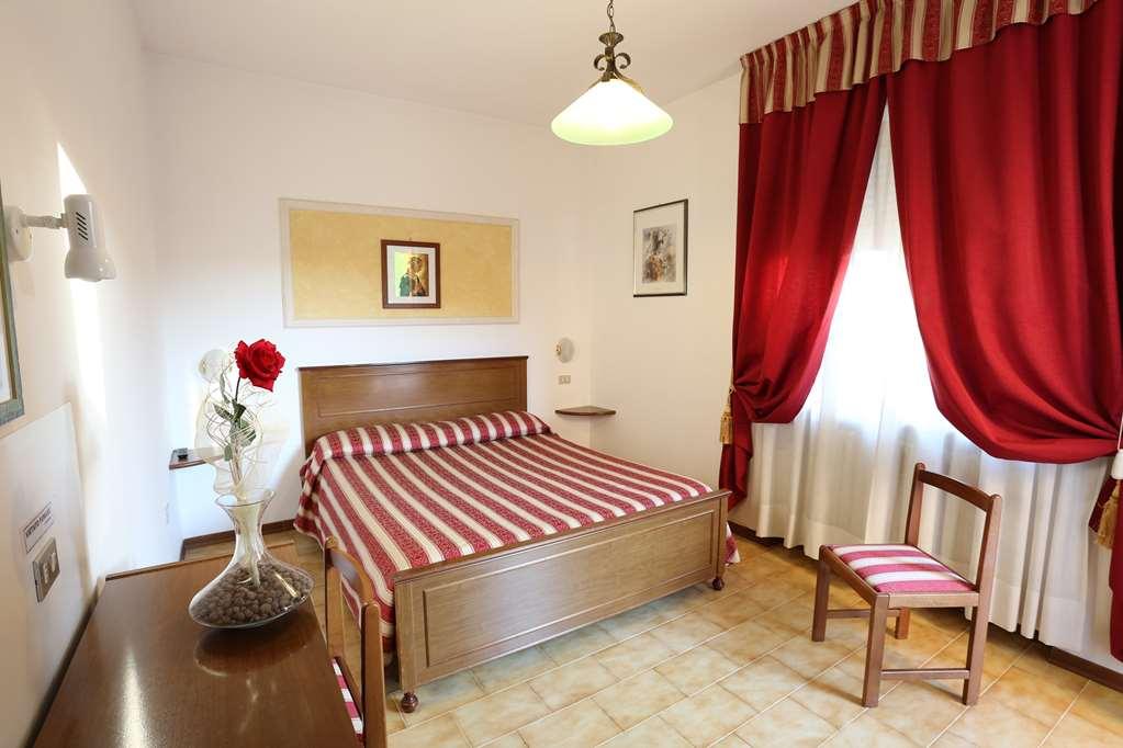 Hotel Vignola Assisi Værelse billede